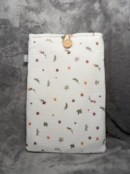 Wildflower| Book sleeve