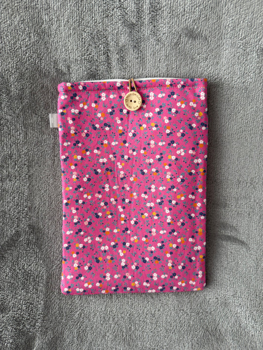 Pink Meadow | Book sleeve