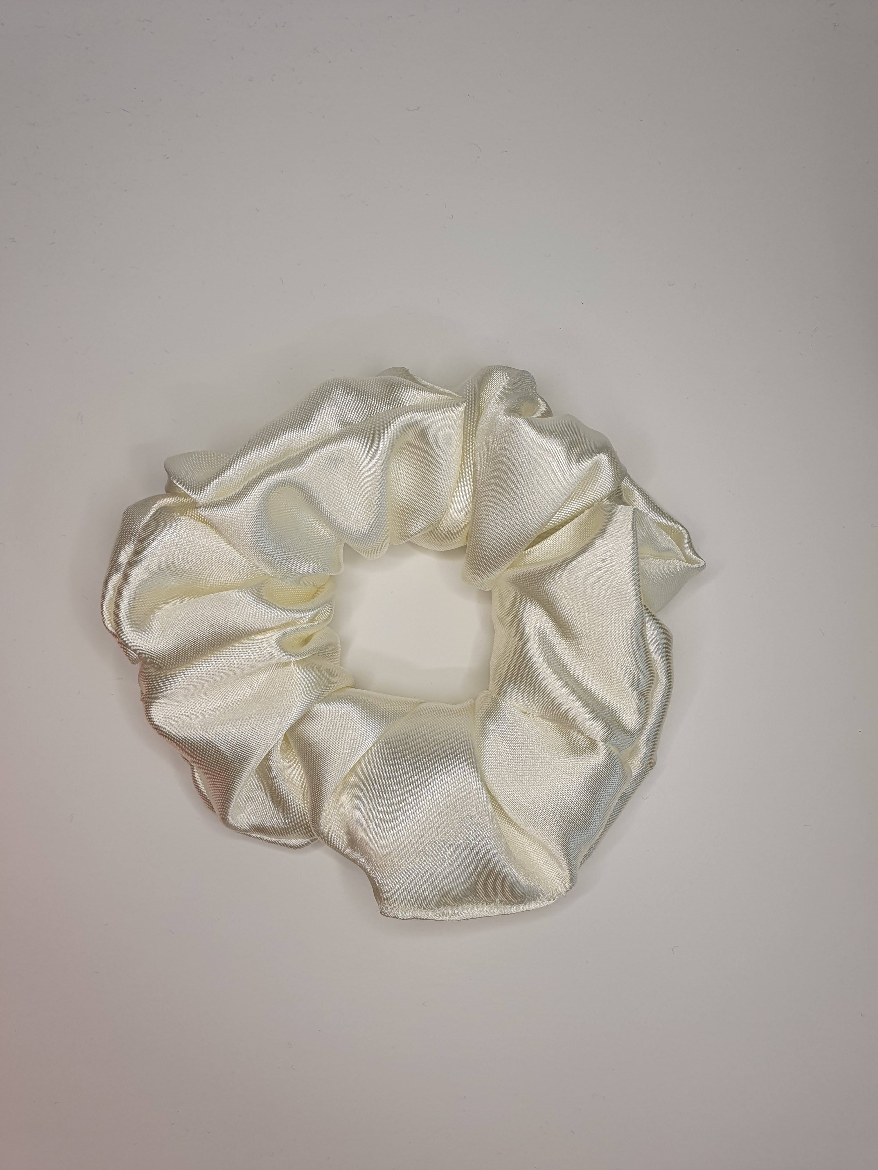 Bonnie| Satin Scrunchie Creme White