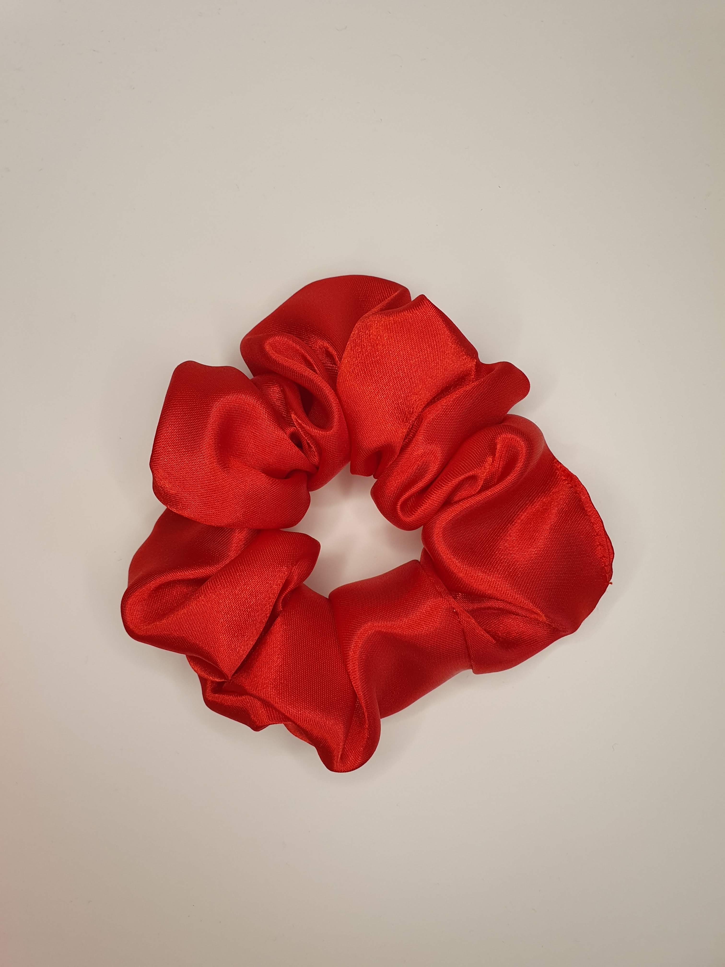 Jane| Satin Scrunchie Red