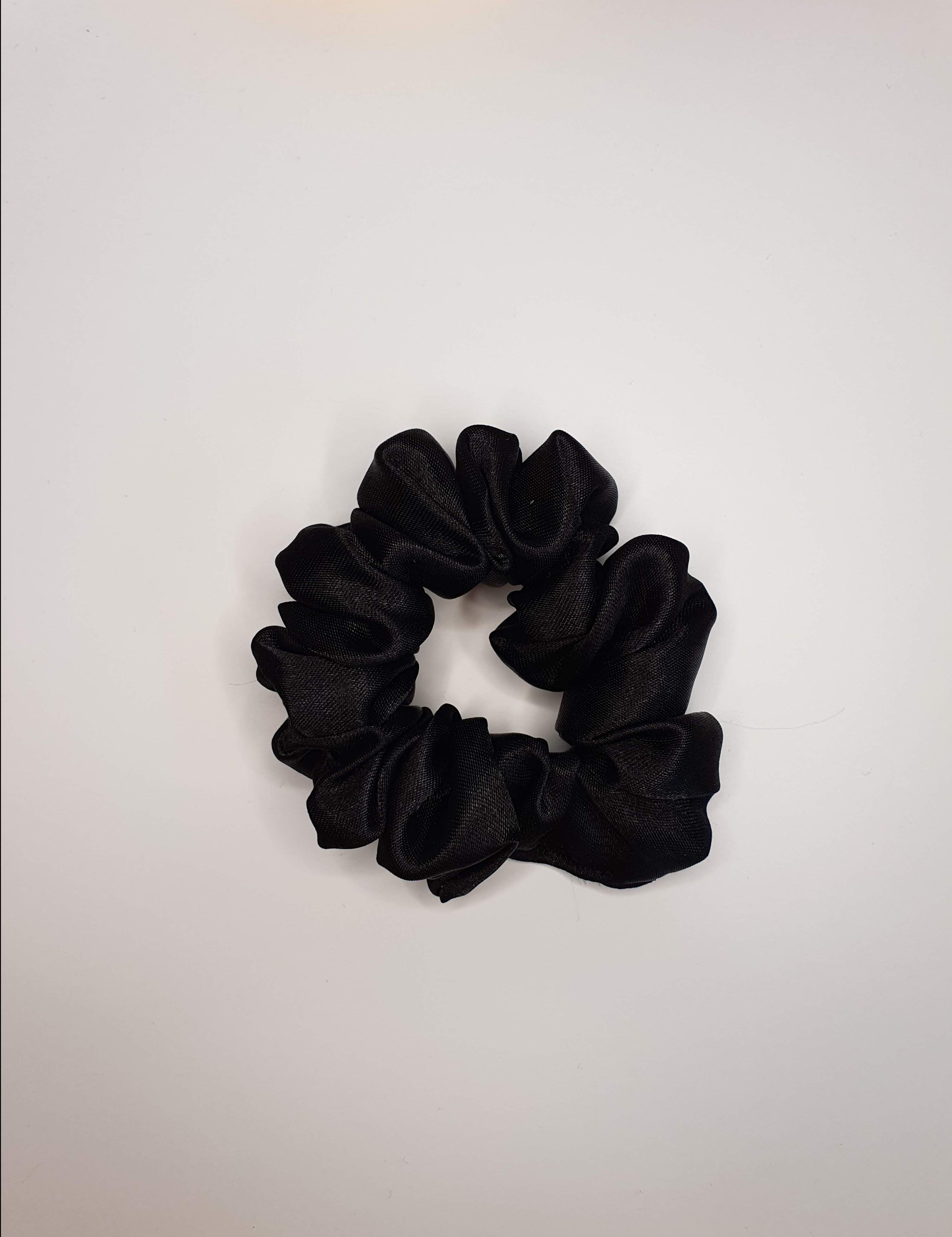 Luna| Satin Scrunchie Black