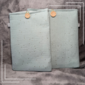 Minty Glow | Book sleeve