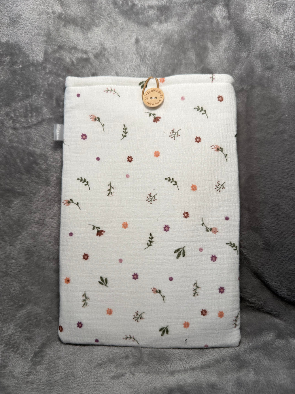 Wildflower| Book sleeve