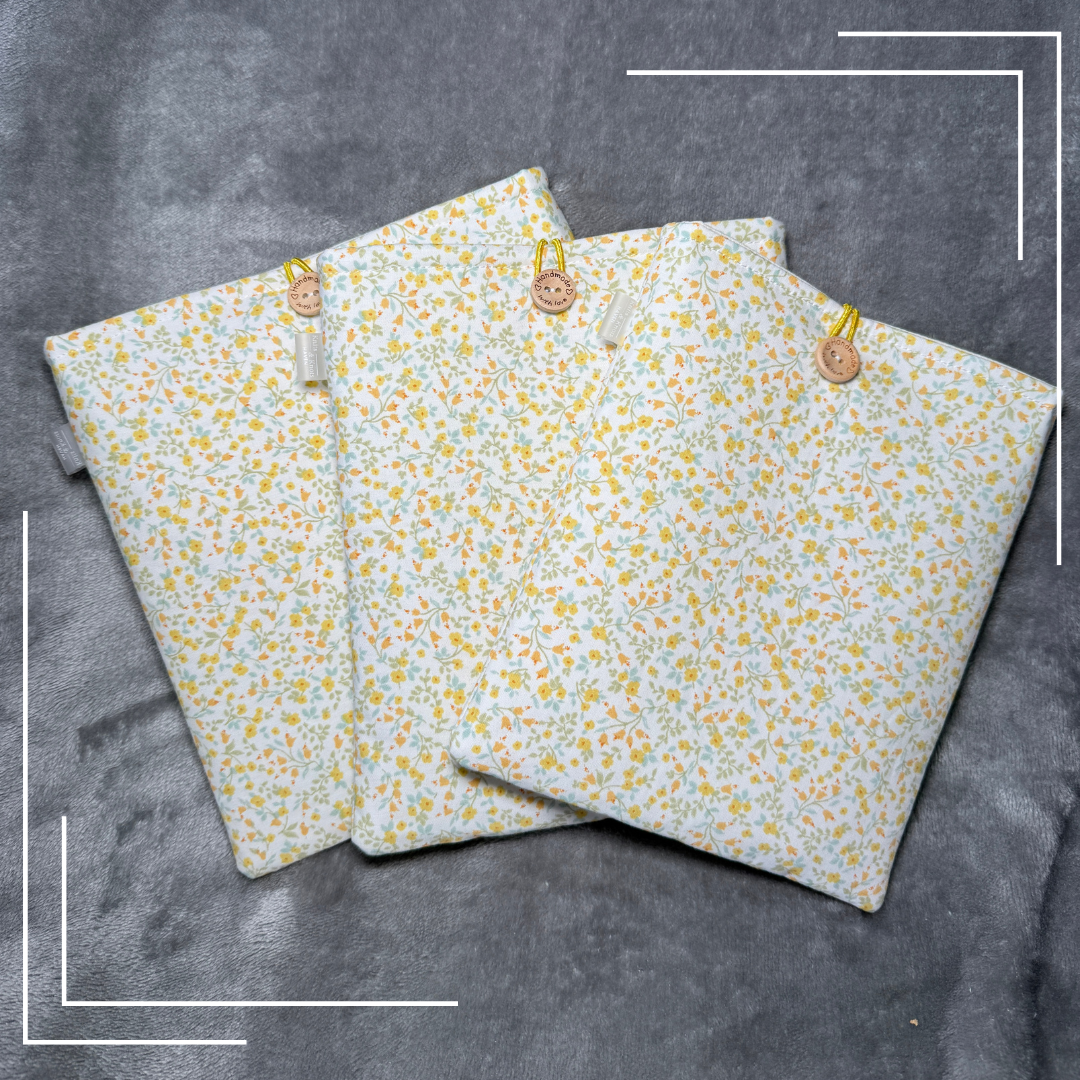The Golden Bloom | E-Reader sleeve