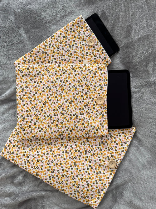 Cartoon Floral | Book sleeve