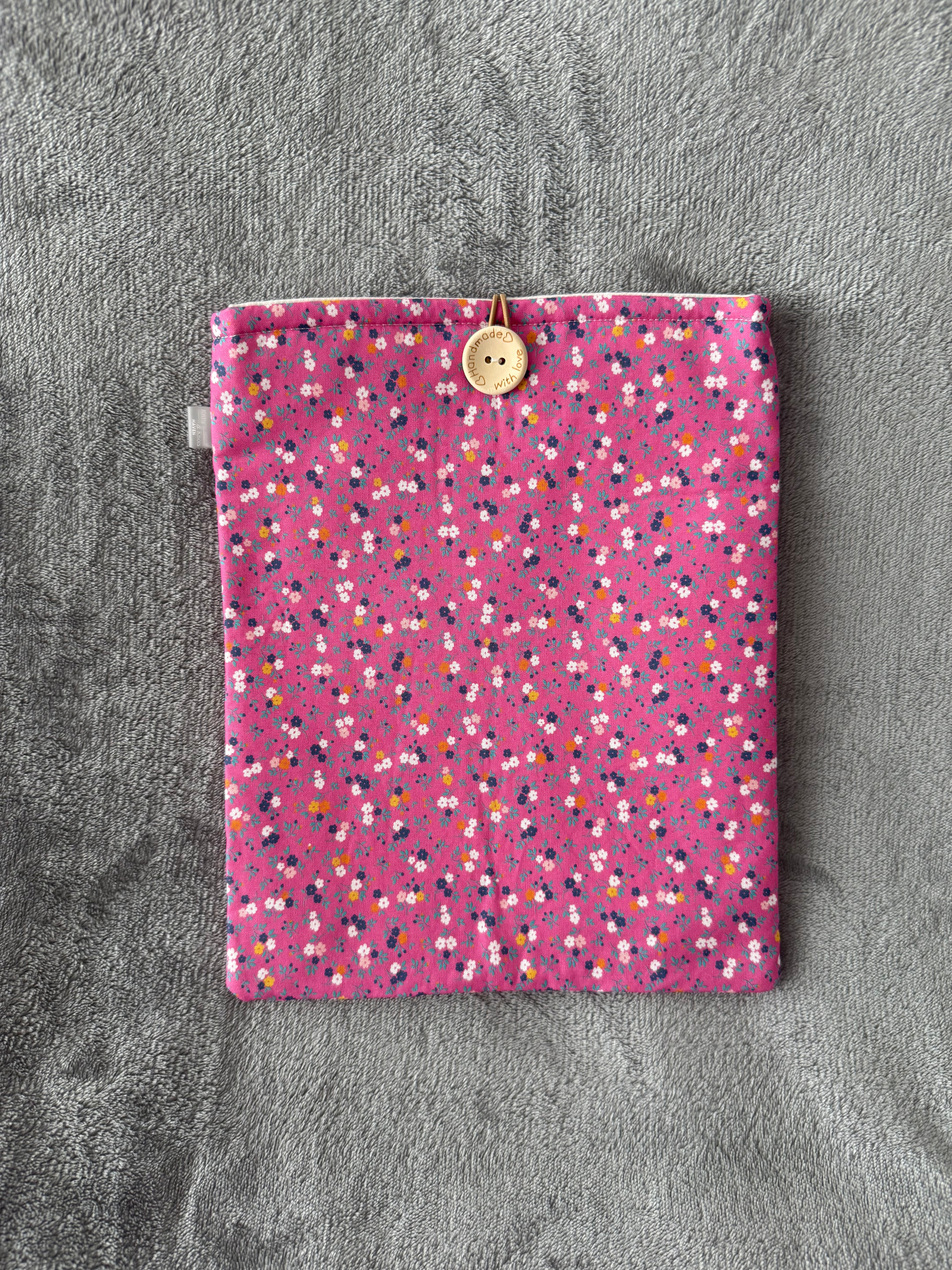 Pink Meadow | Book sleeve