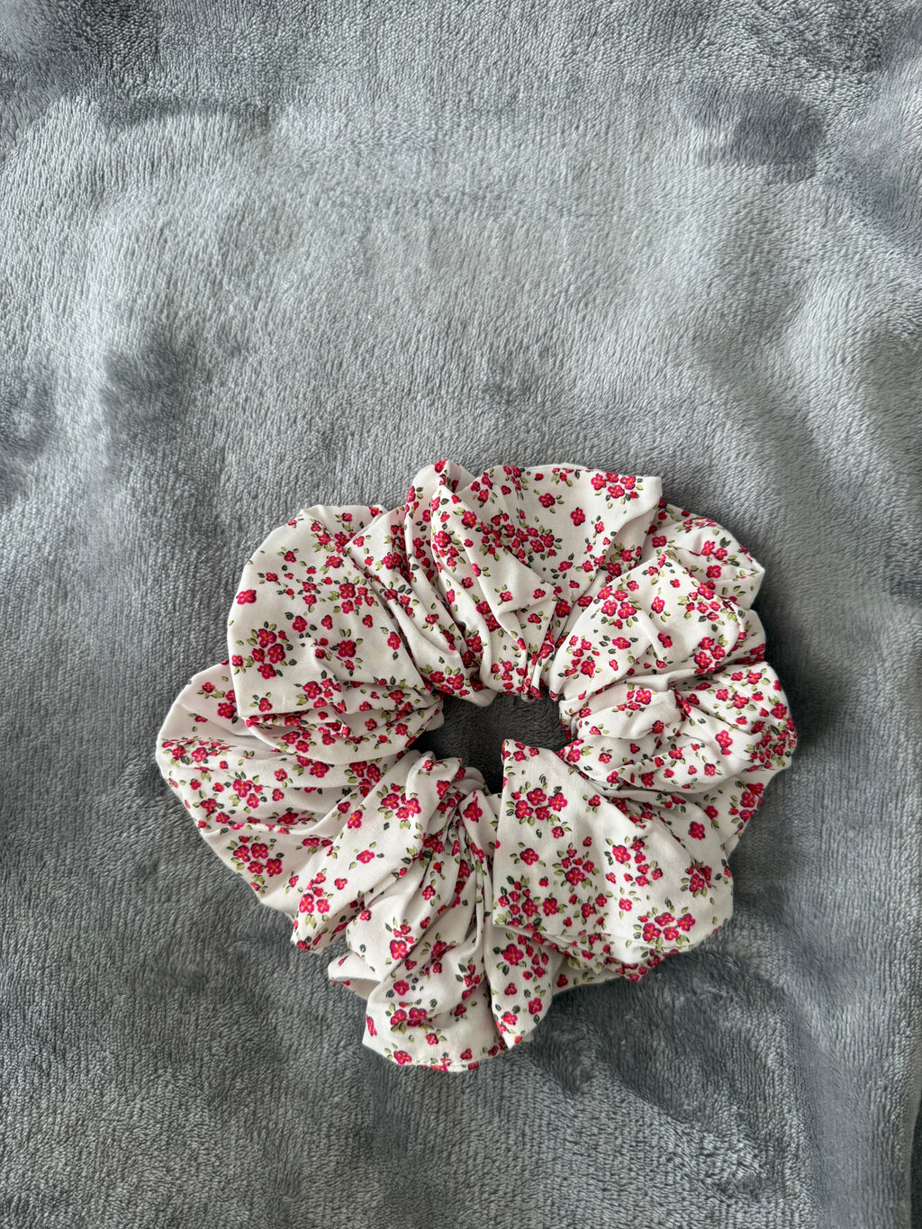 Lily | Scrunchie
