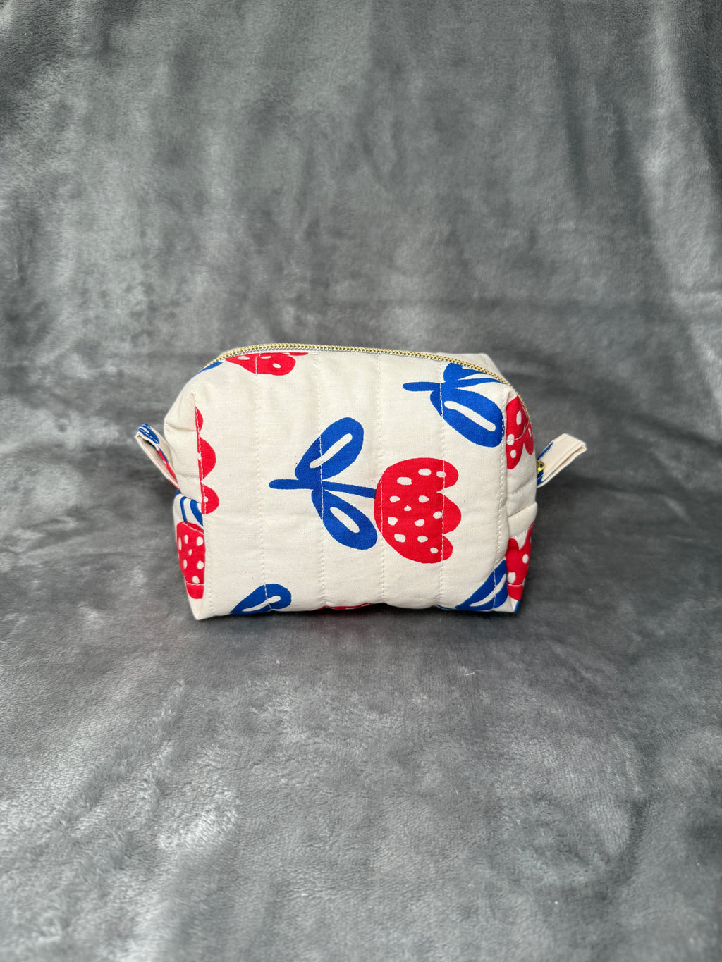 Beauty of Leo | Water resistant cosmetic pouch | Make-up Bag