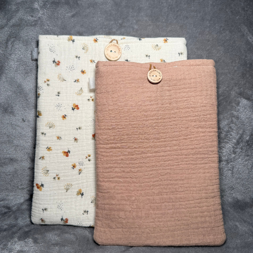 Blossom Belle | Book sleeve